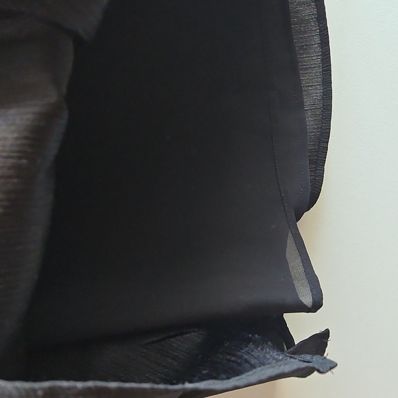 2/$20 Rock & Shine - Elegant Black Sleeveless Top - Size Medium - Picture 4 of 6